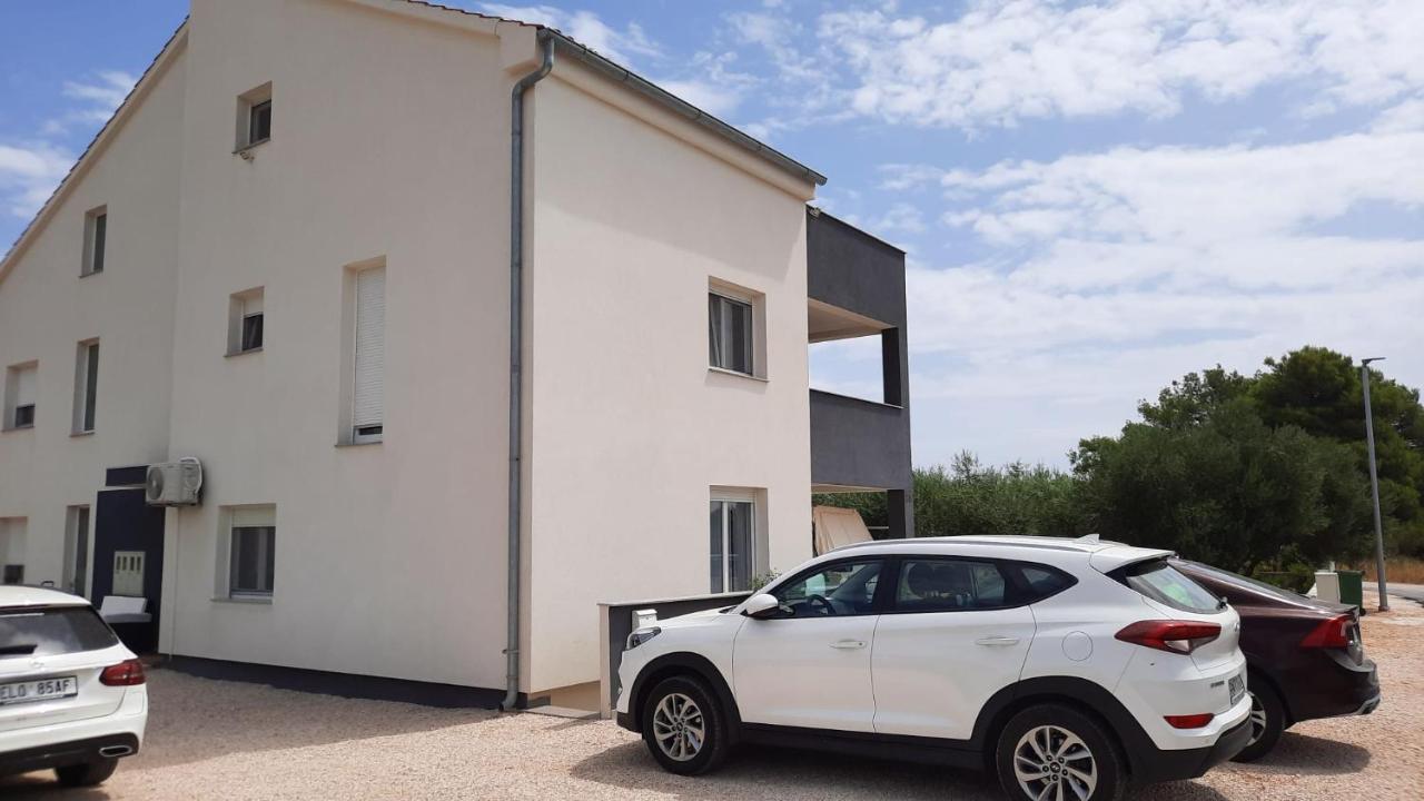 Aksa Residences Vir Extérieur photo